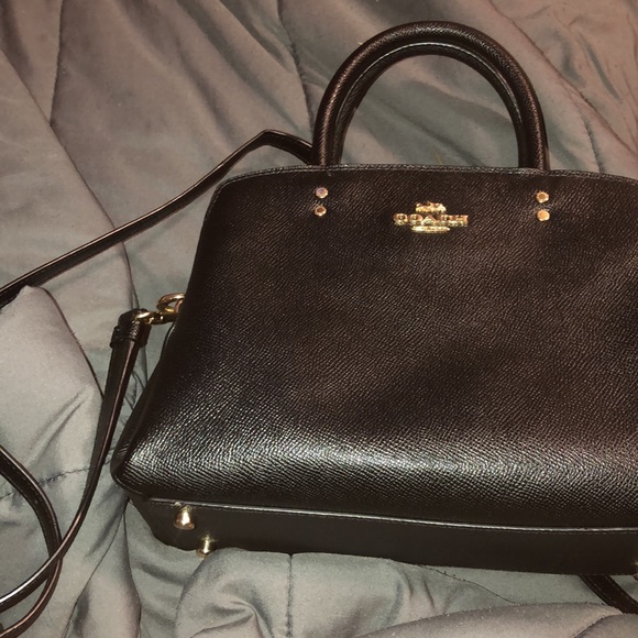 New barely used Medium Sized Coach bag - Picture 4 of 5
